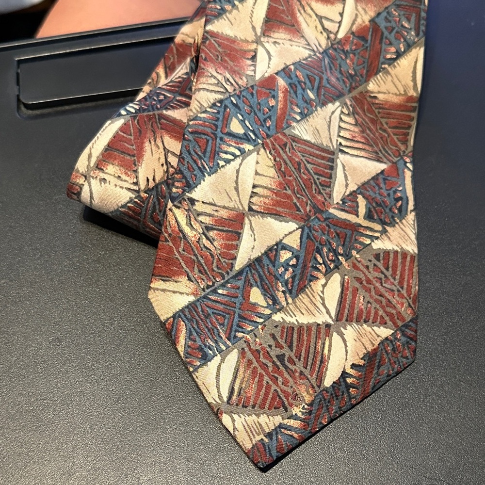 Hardy Amies London pure silk Abstract Patterned Tie in Red and Blue